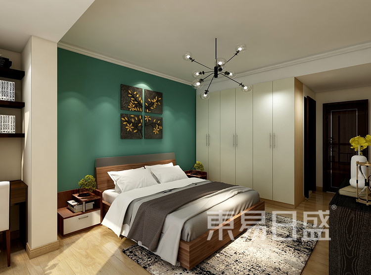 主卧的床头运用大面积的墨绿墙漆，艳丽的纯色让主卧整个鲜明起来。